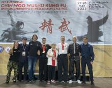 Teamfoto na een geslaagd toernooi: onze kungfu school vertegenwoordigd op het internationale podium in Athene.